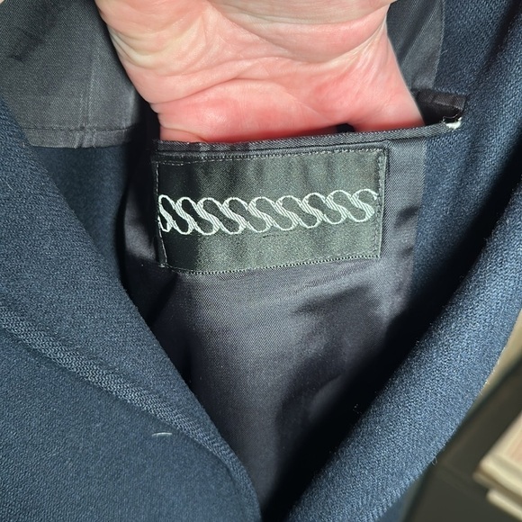 Vintage Stanley Blacker Navy Wool 2 Button Blazer With Ornate Gold Buttons - Picture 6 of 11